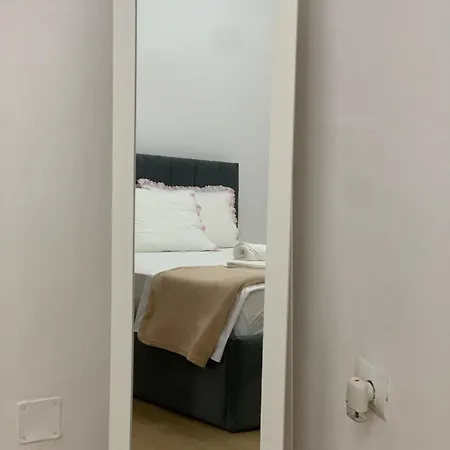 Center דירה